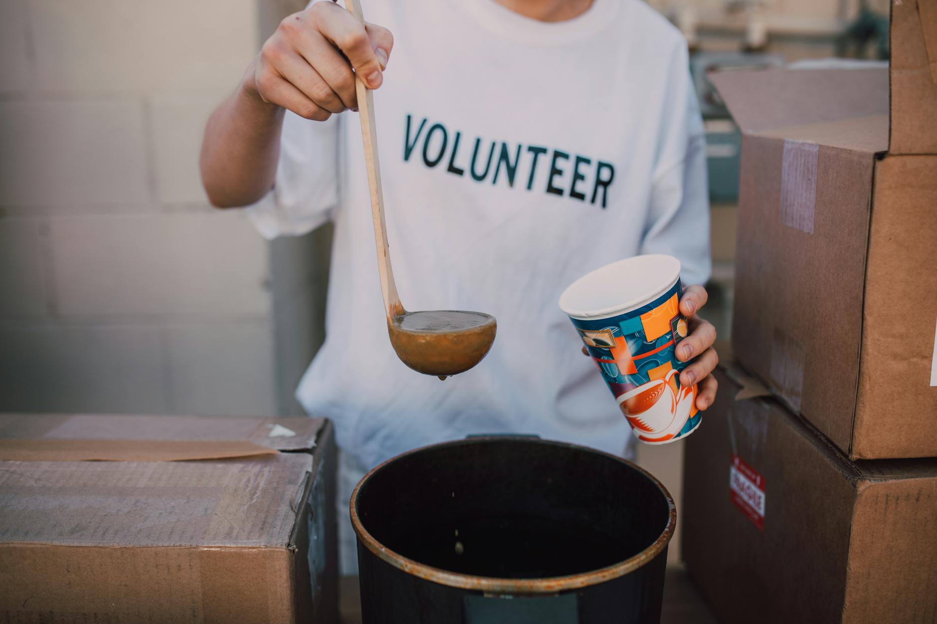 Volunteering Benefits and Rewards: Why Giving Your Time Transforms Lives - zdjecie w tresci