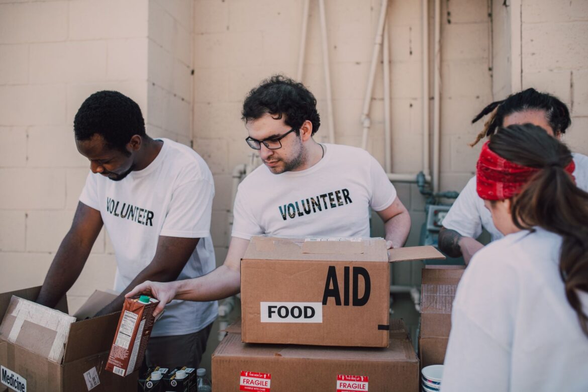 Appropriate Adult Volunteer Role UK: What It Involves and How to Start - ilustracja artykulu