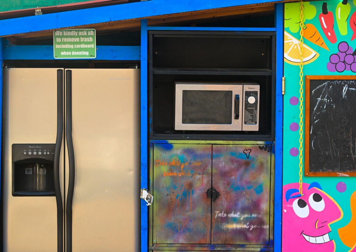 Community Fridge How to Start: The Complete UK Guide - ilustracja artykulu