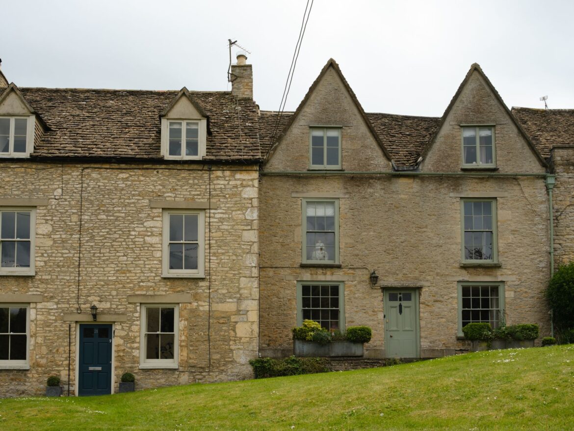 Housing Benefit Rates in Colkirk: A Practical Guide for Norfolk Households - ilustracja artykulu