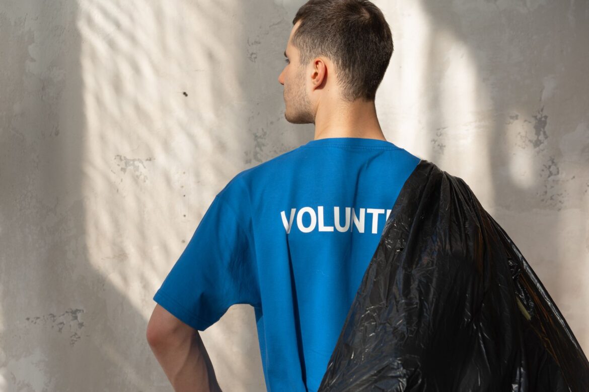Grant Writing Tips for Charities: A Practical Guide for Small UK Groups - ilustracja artykulu