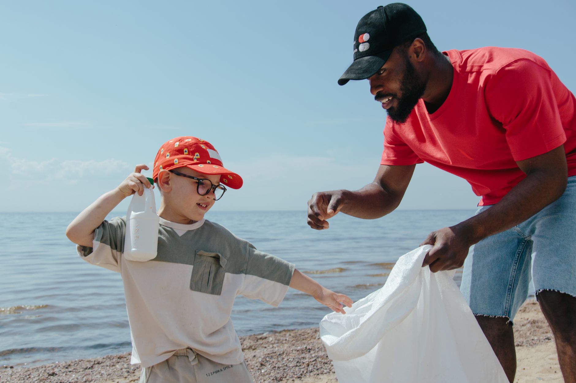 How to Organise a Beach Clean: A Practical Coastal Guide - zdjecie w tresci